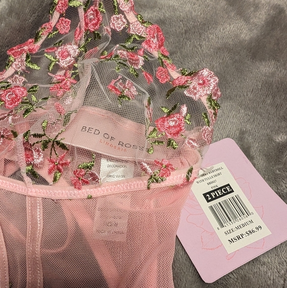 NWT Bed of Roses Lingerie Set - Picture 2 of 8